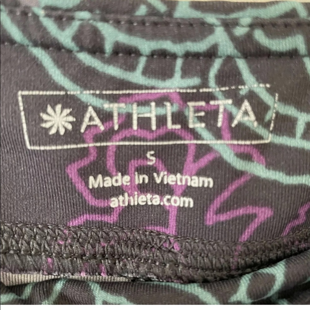 Athleta cropped wide leg yoga pants mandala pattern - Picture 6 of 12